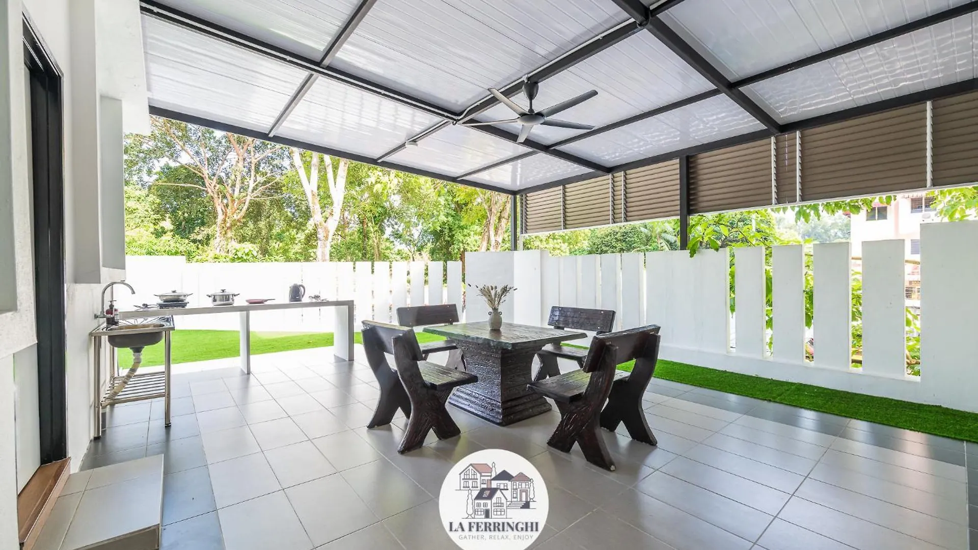 La Ferringhi Villa Batu Feringgi Malezya