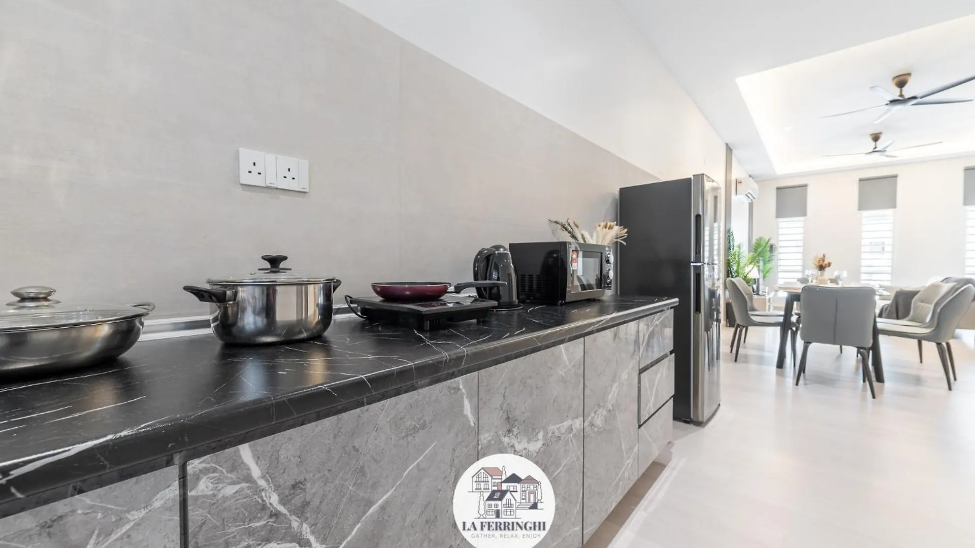 La Ferringhi Villa Batu Feringgi